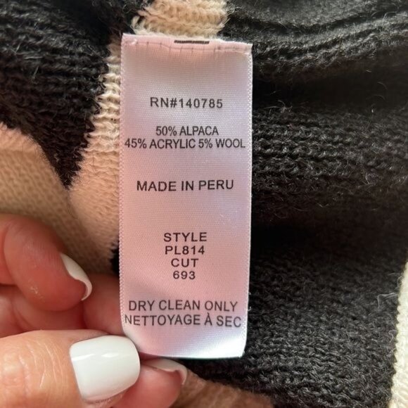 Brochu Walker Womens Black & White Open Front Poncho Style Sweater OS Alpaca Ble - Picture 6 of 6